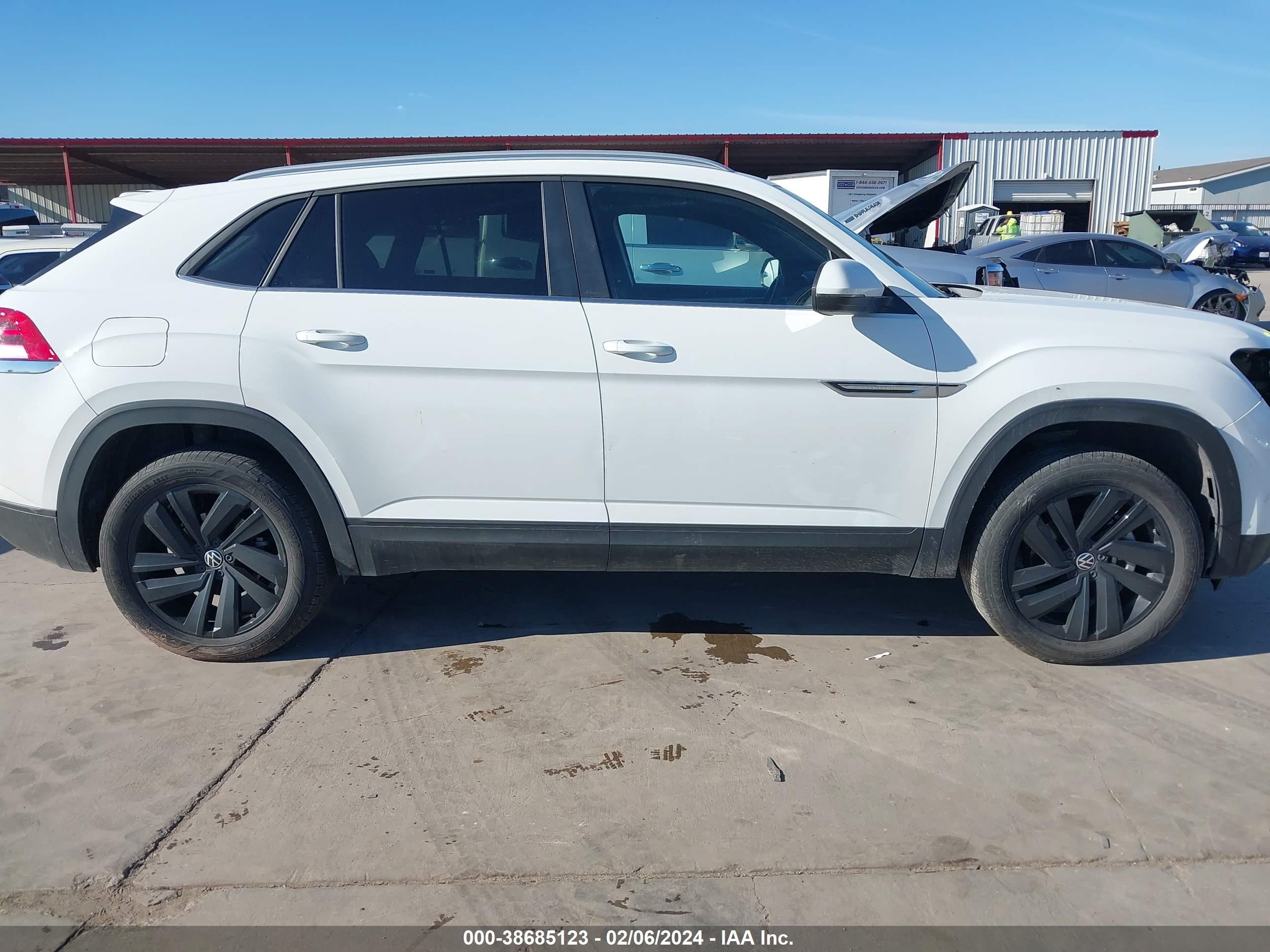 Photo 12 VIN: 1V2JE2CA8NC226331 - VOLKSWAGEN ATLAS CROSS SPORT 