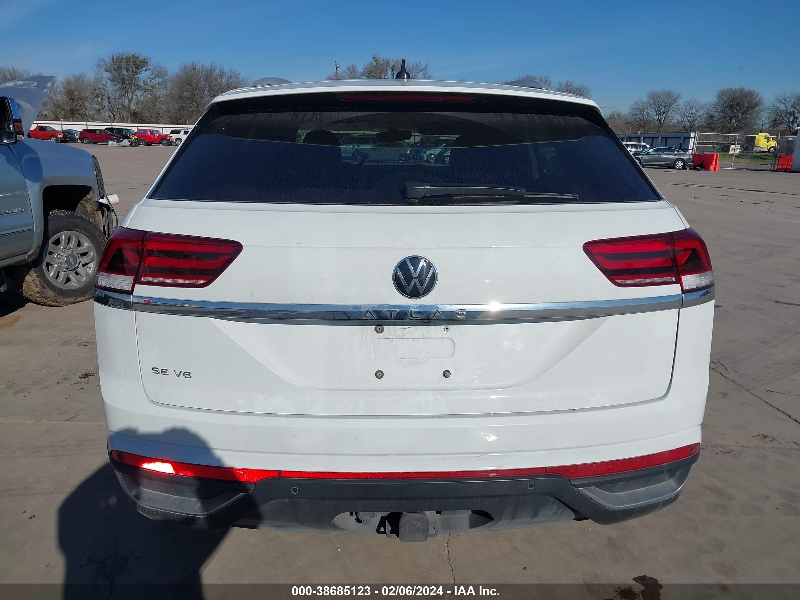 Photo 15 VIN: 1V2JE2CA8NC226331 - VOLKSWAGEN ATLAS CROSS SPORT 