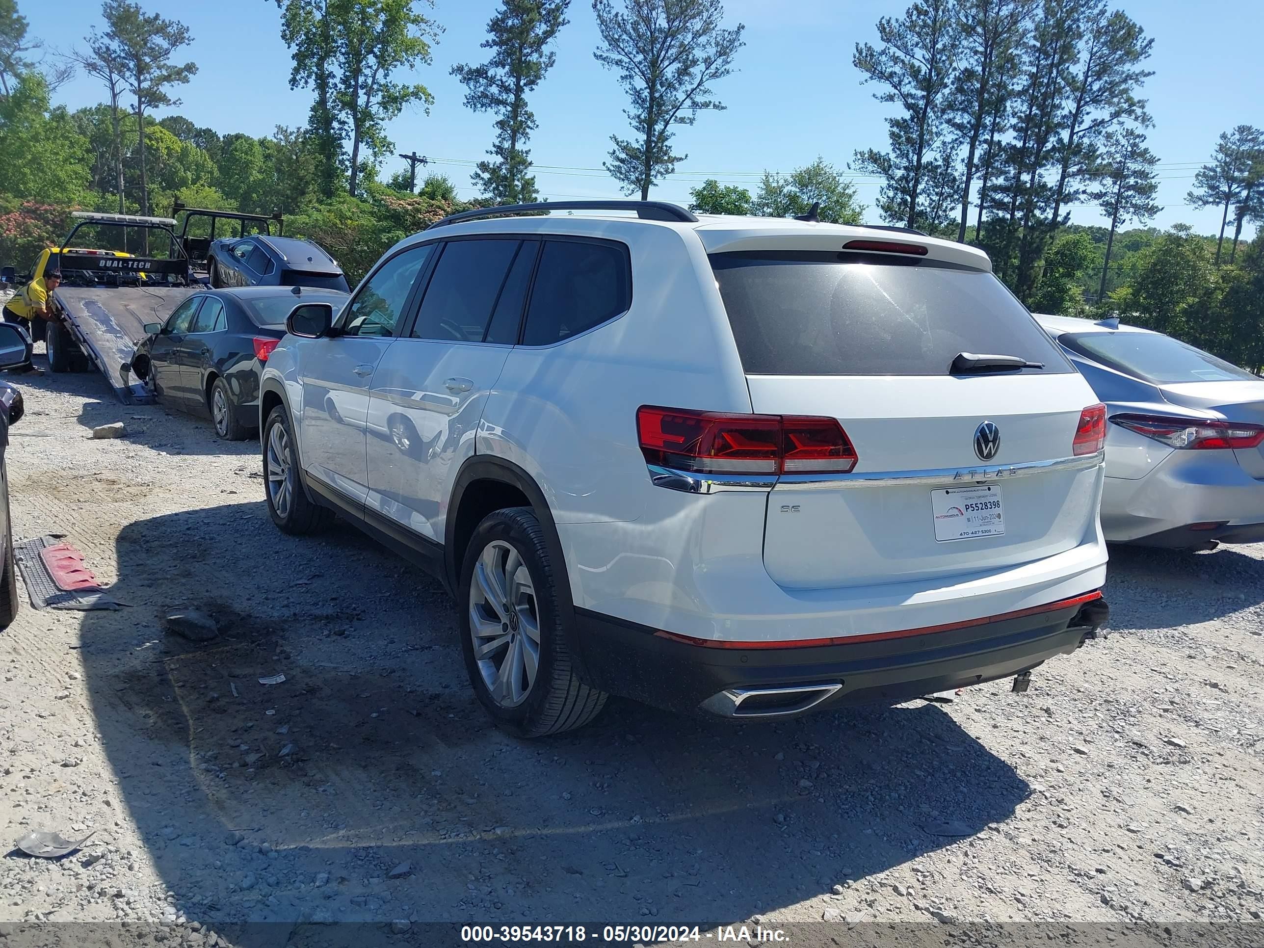 Photo 2 VIN: 1V2JP2CA4MC565872 - VOLKSWAGEN ATLAS 