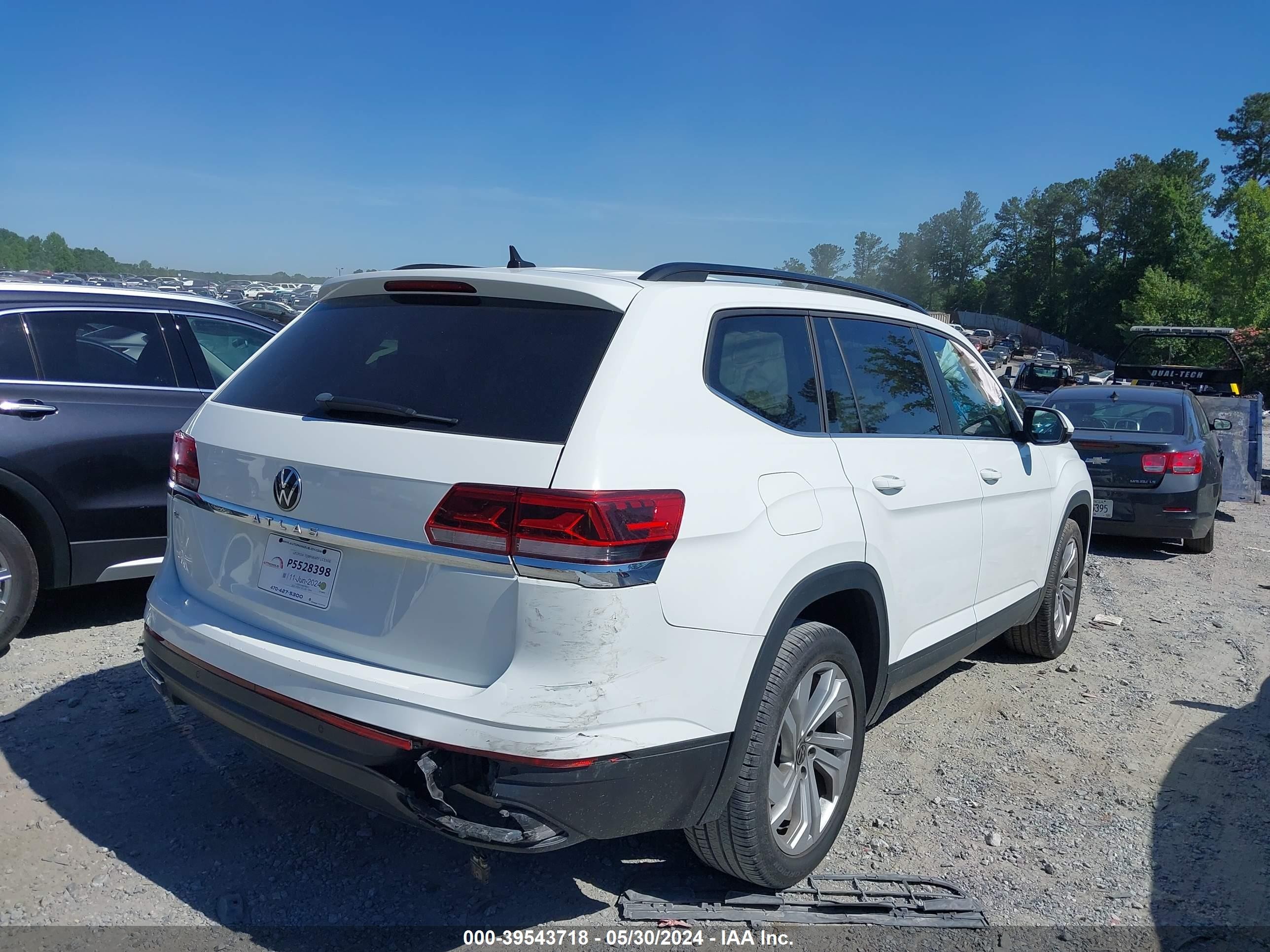 Photo 3 VIN: 1V2JP2CA4MC565872 - VOLKSWAGEN ATLAS 