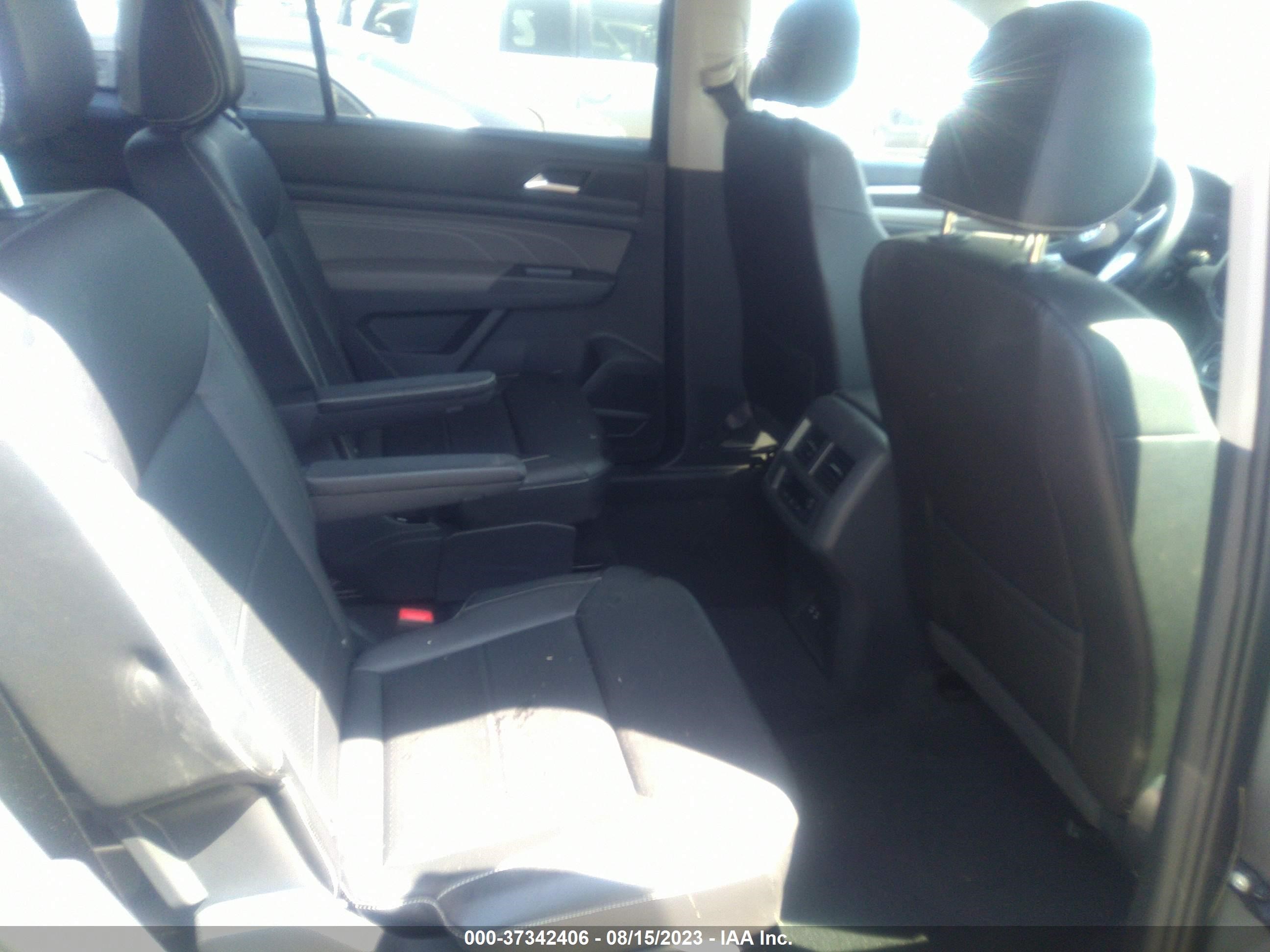 Photo 7 VIN: 1V2JR2CA7NC559608 - VOLKSWAGEN ATLAS 