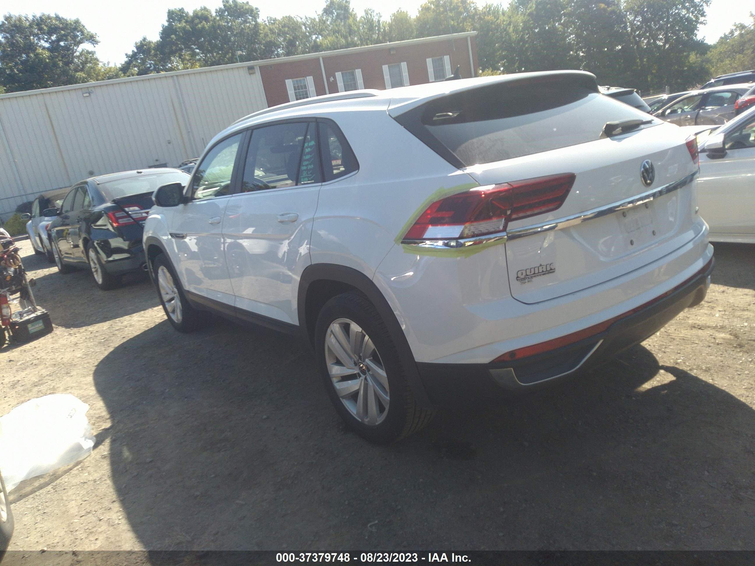 Photo 2 VIN: 1V2KC2CA2MC211655 - VOLKSWAGEN ATLAS CROSS SPORT 