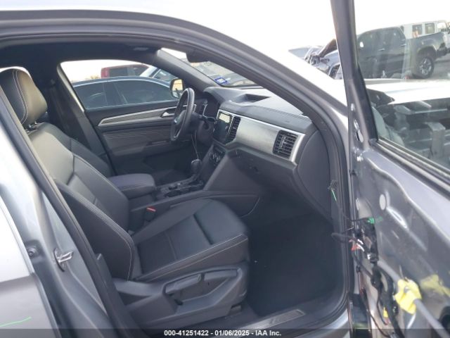 Photo 4 VIN: 1V2KE2CA8PC223209 - VOLKSWAGEN ATLAS 