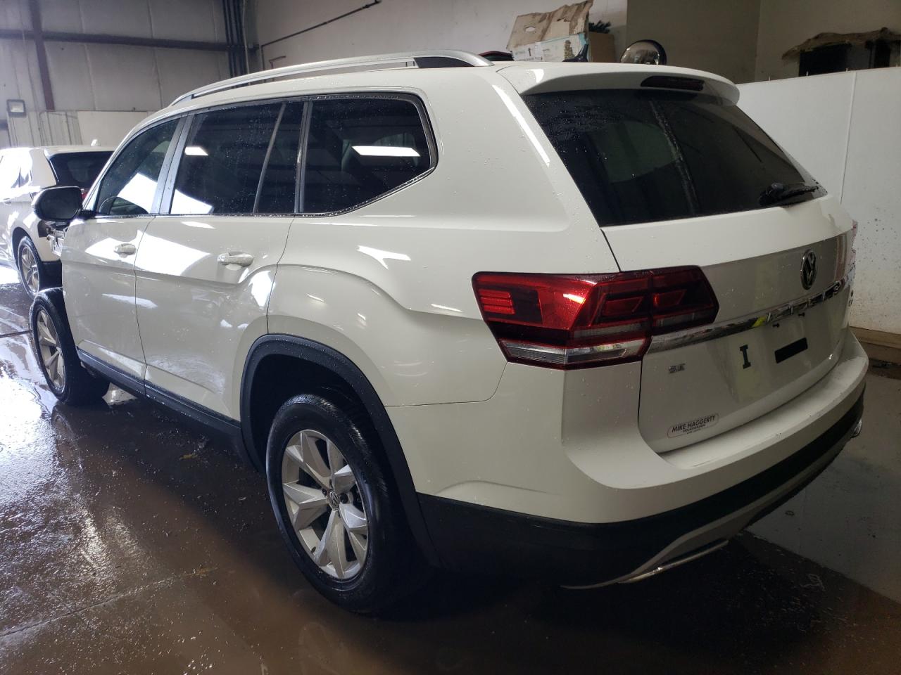 Photo 1 VIN: 1V2KR2CA4JC552064 - VOLKSWAGEN ATLAS 