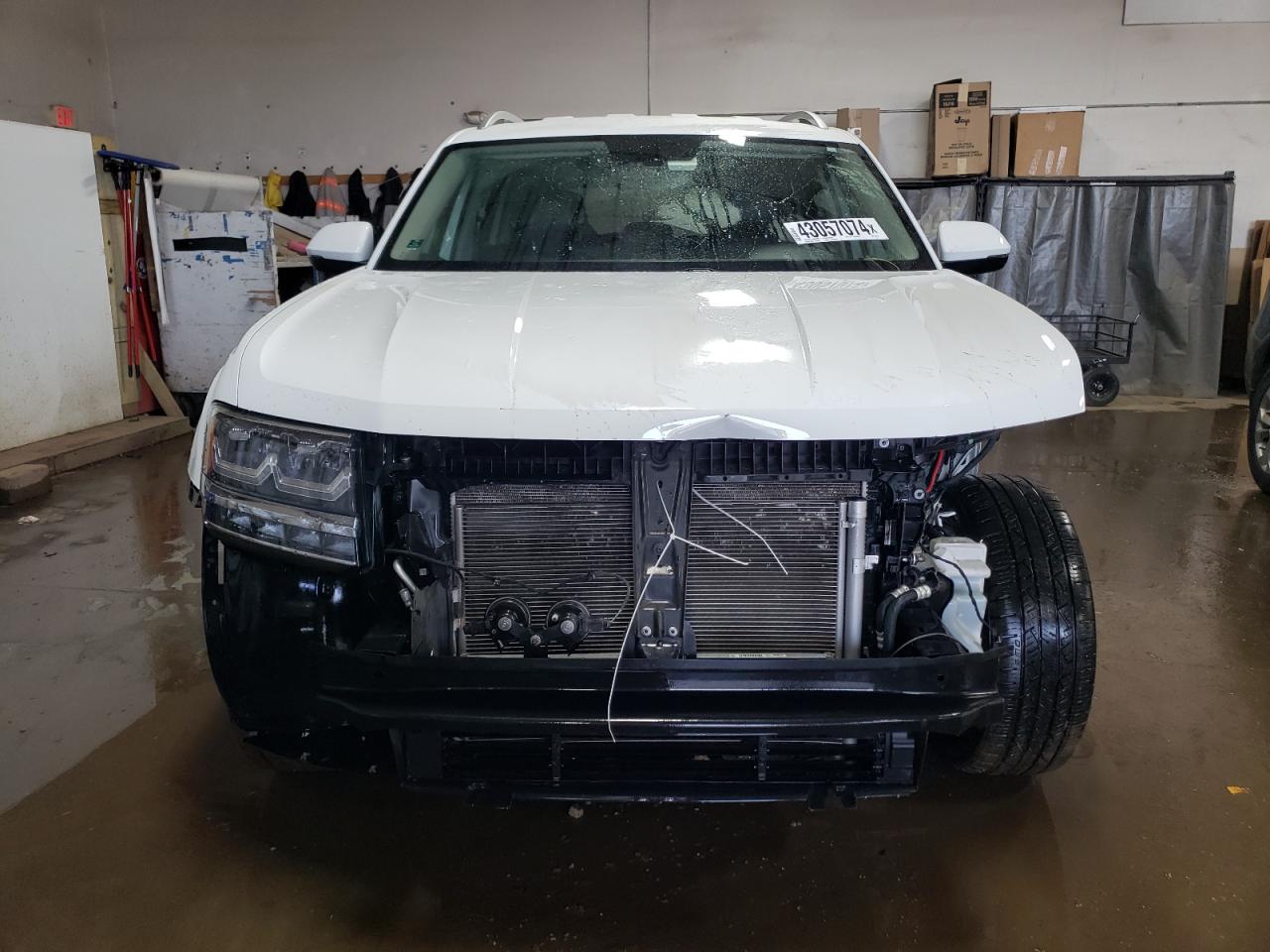 Photo 4 VIN: 1V2KR2CA4JC552064 - VOLKSWAGEN ATLAS 