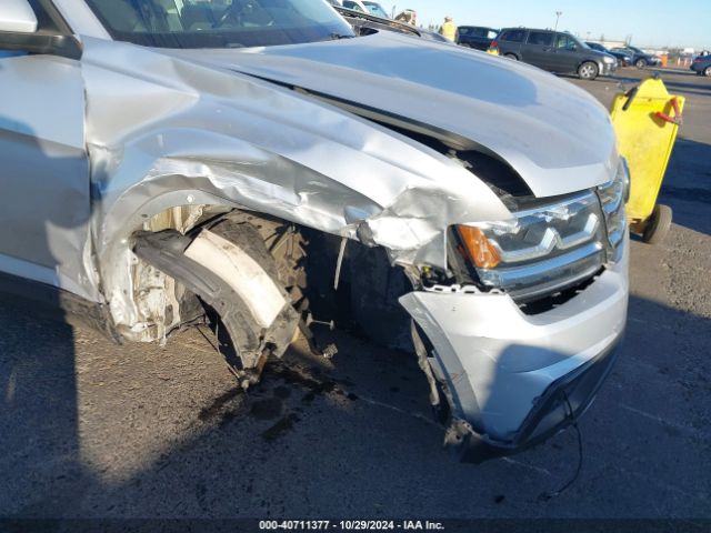 Photo 5 VIN: 1V2KR2CA6JC571814 - VOLKSWAGEN ATLAS 