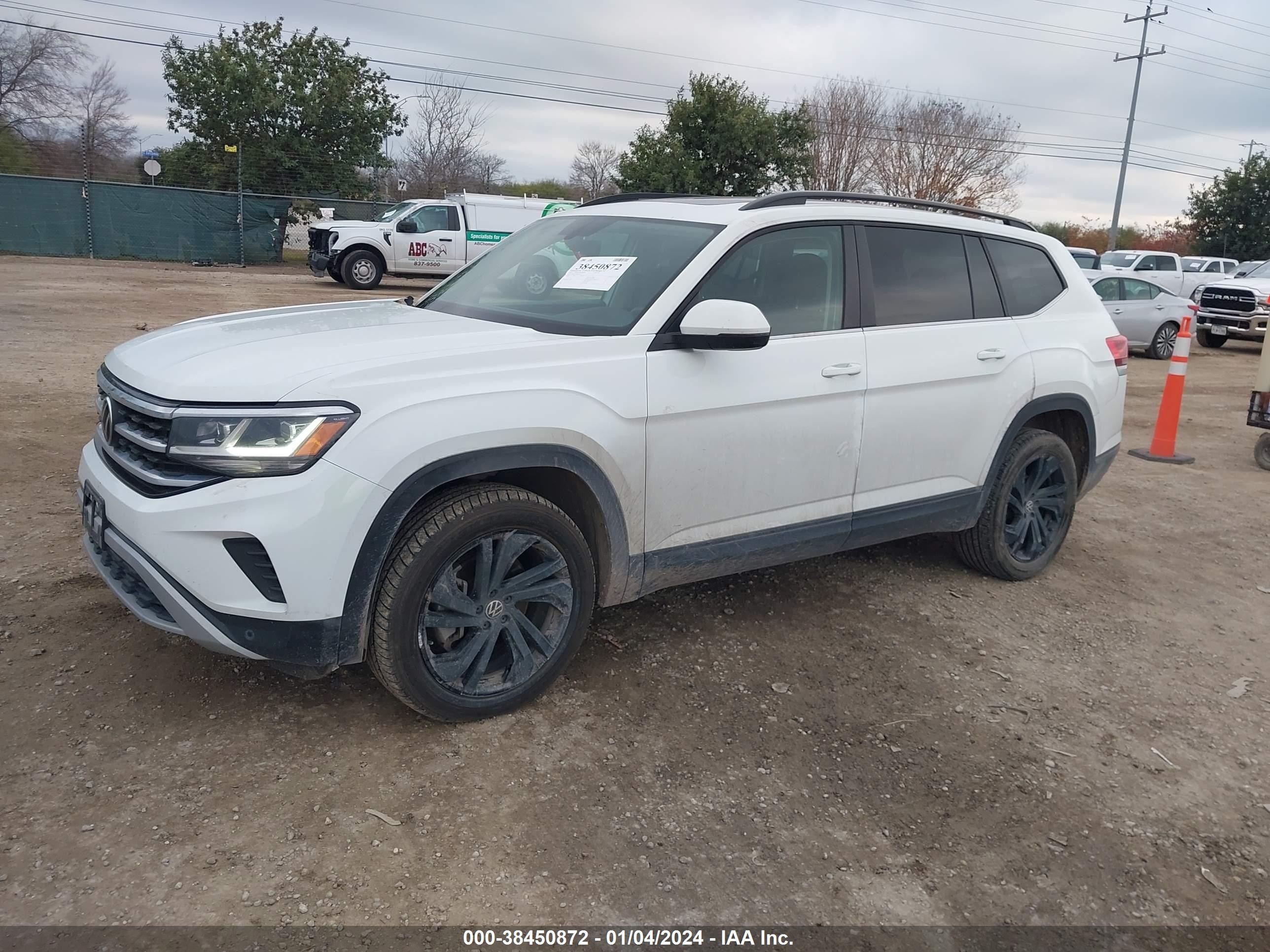 Photo 1 VIN: 1V2KR2CA9NC549537 - VOLKSWAGEN ATLAS 