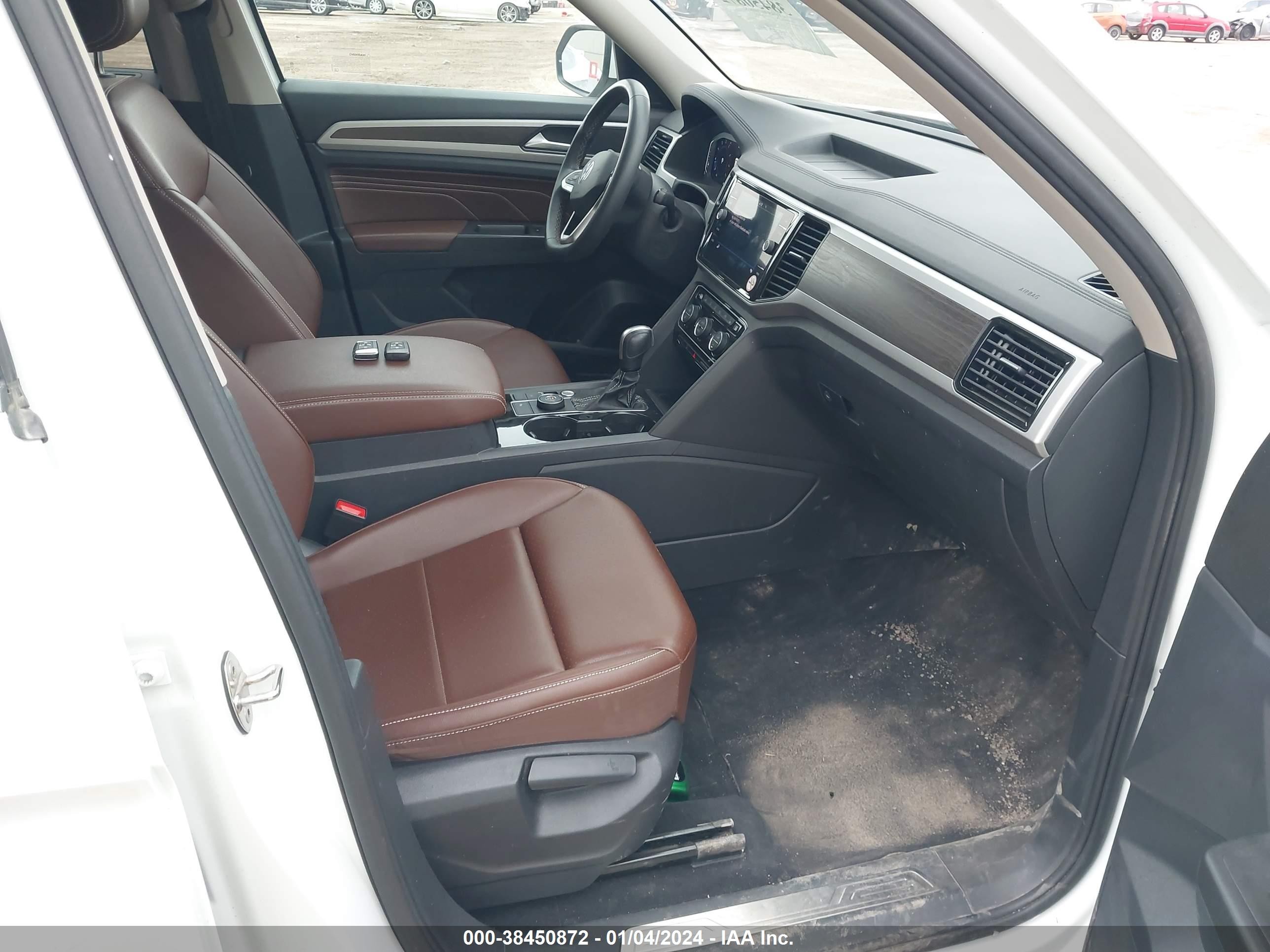 Photo 4 VIN: 1V2KR2CA9NC549537 - VOLKSWAGEN ATLAS 