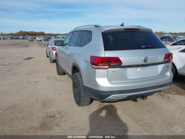 Photo 2 VIN: 1V2KR2CAXJC519201 - VOLKSWAGEN ATLAS 