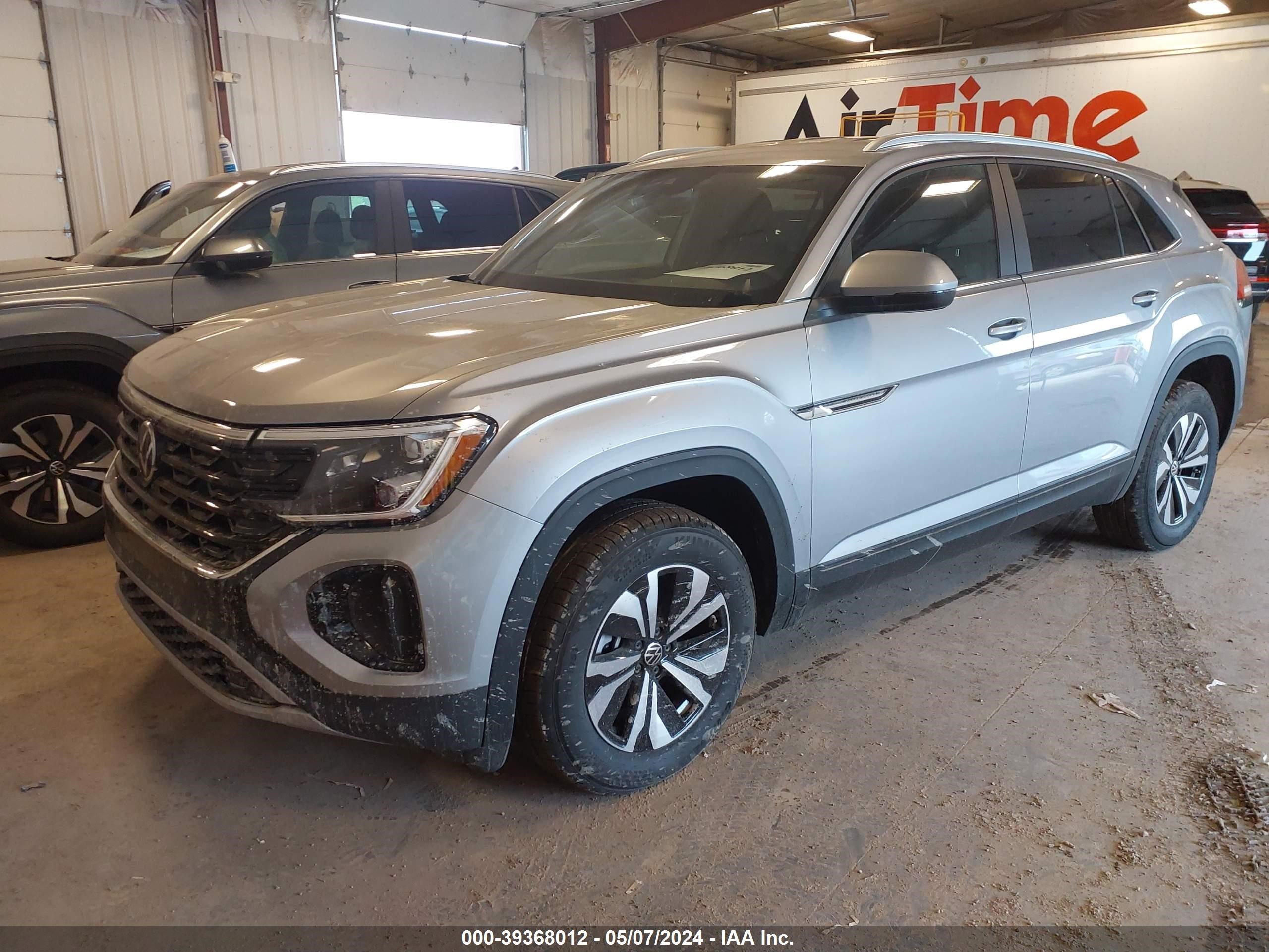 Photo 1 VIN: 1V2LE2CA4RC241309 - VOLKSWAGEN ATLAS CROSS SPORT 