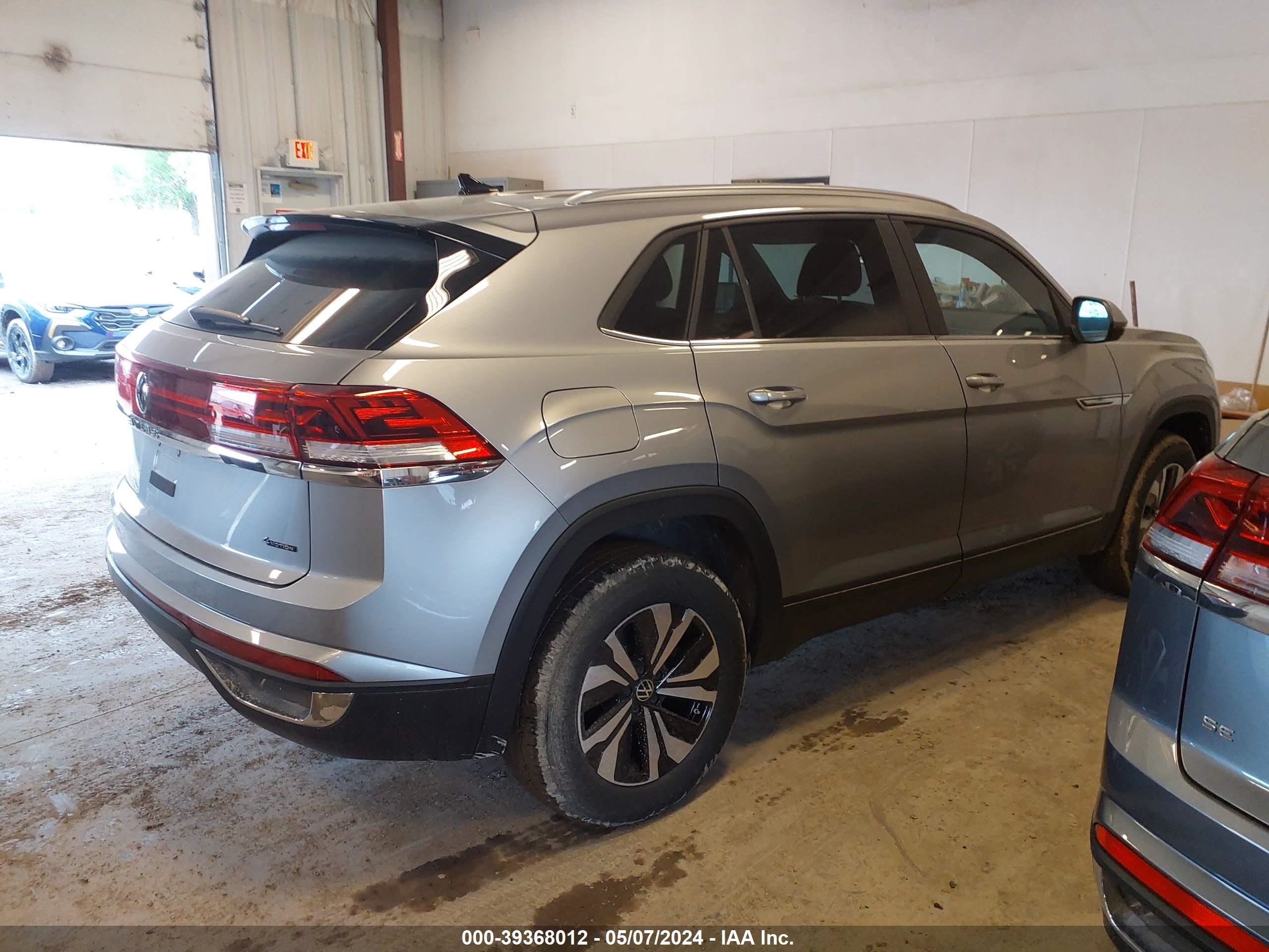 Photo 3 VIN: 1V2LE2CA4RC241309 - VOLKSWAGEN ATLAS CROSS SPORT 