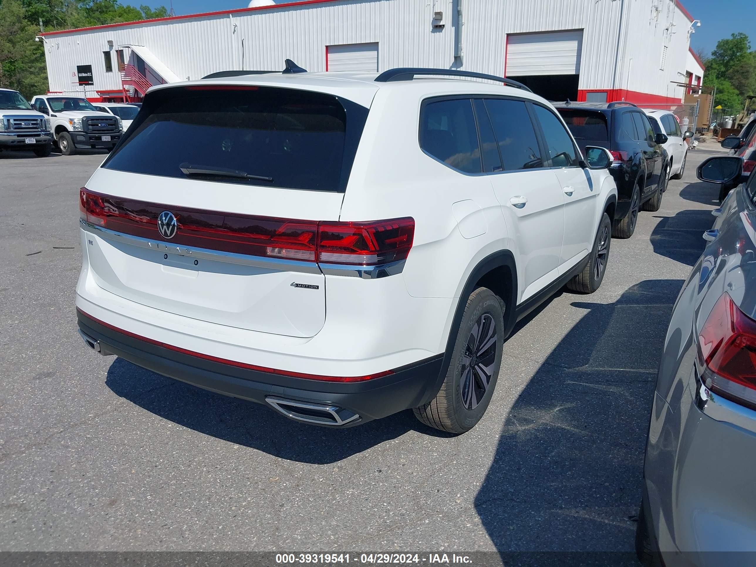 Photo 3 VIN: 1V2LR2CA0RC577303 - VOLKSWAGEN ATLAS 