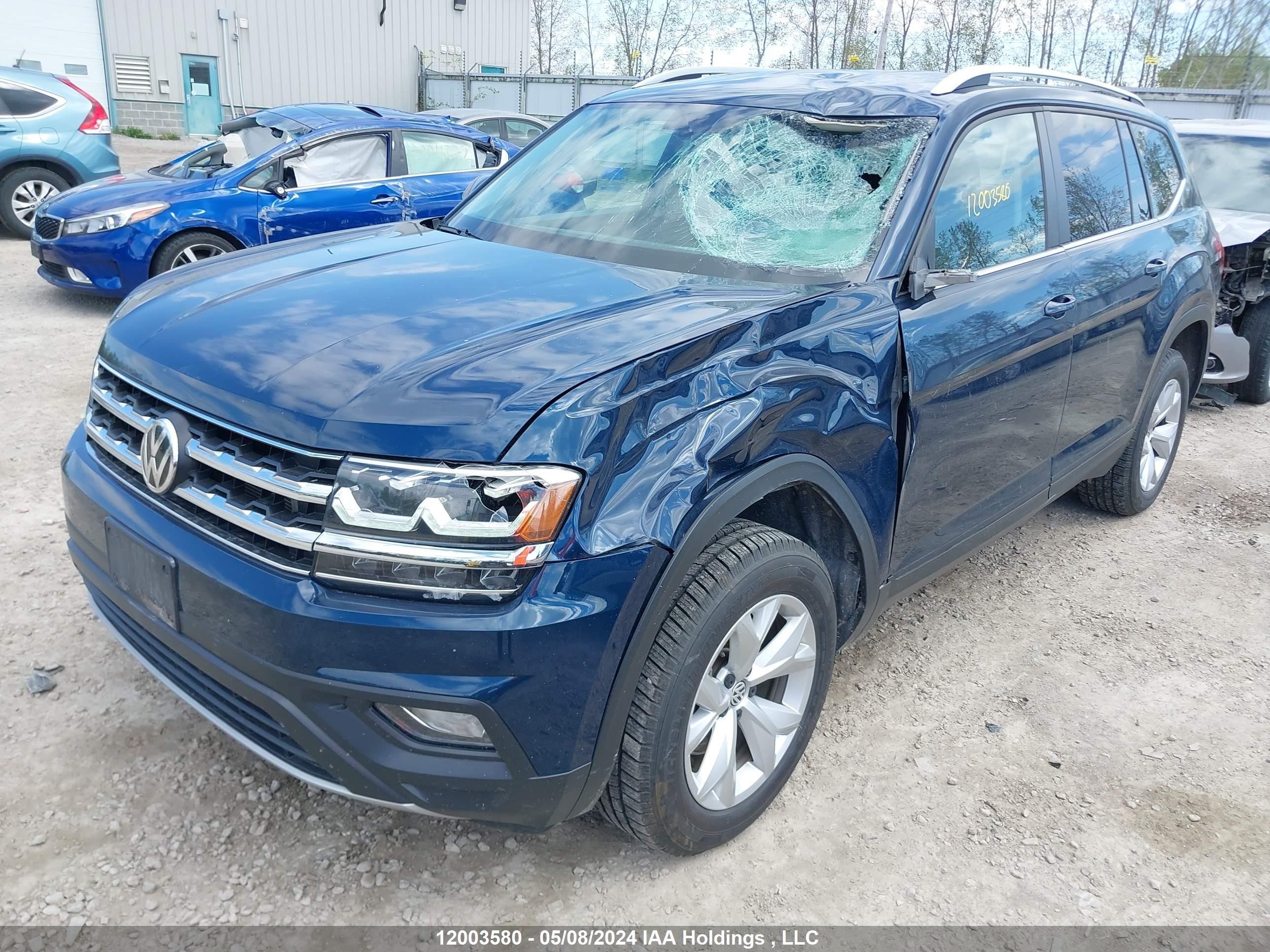 Photo 1 VIN: 1V2LR2CA4JC555177 - VOLKSWAGEN ATLAS 