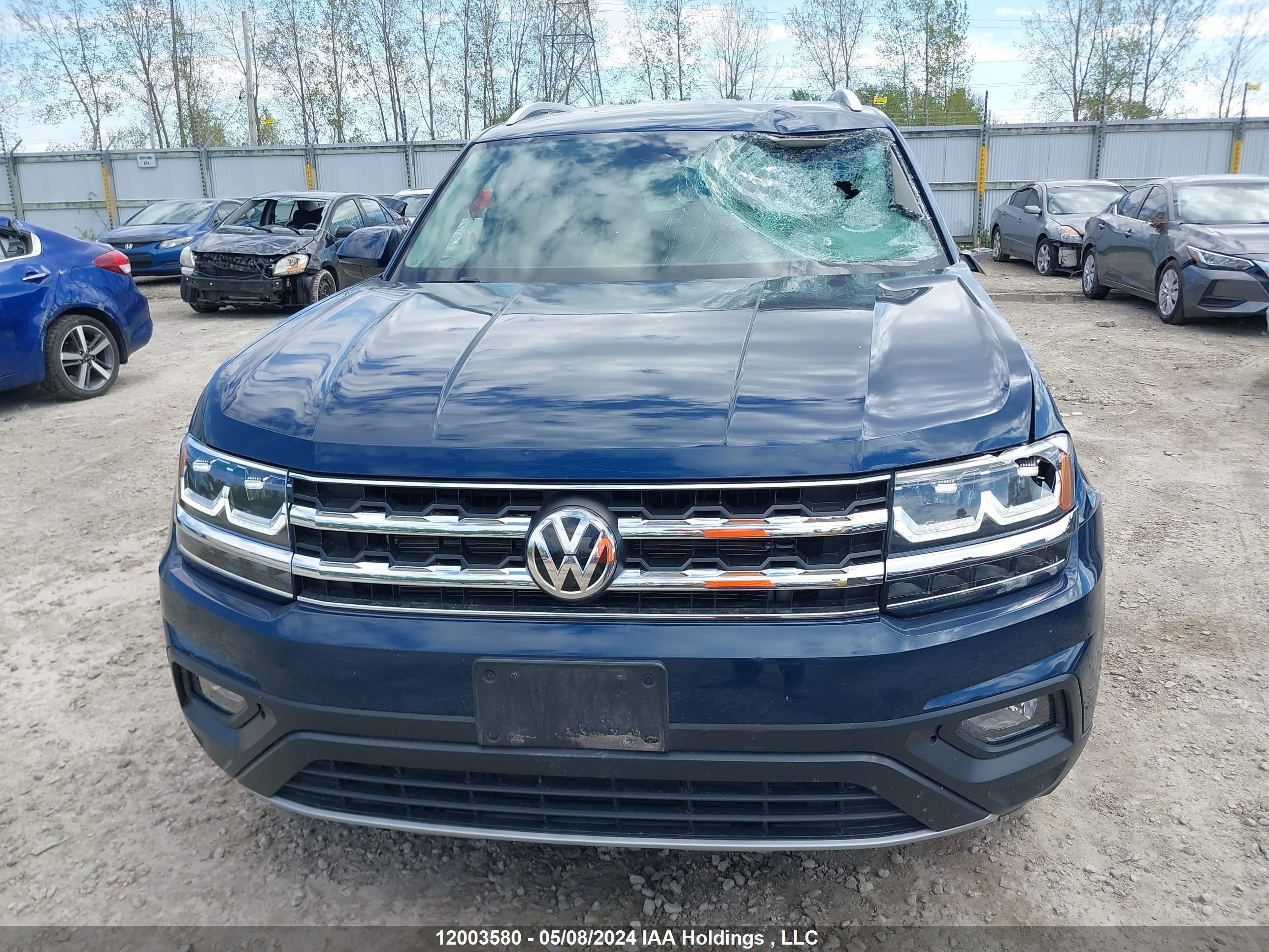 Photo 12 VIN: 1V2LR2CA4JC555177 - VOLKSWAGEN ATLAS 