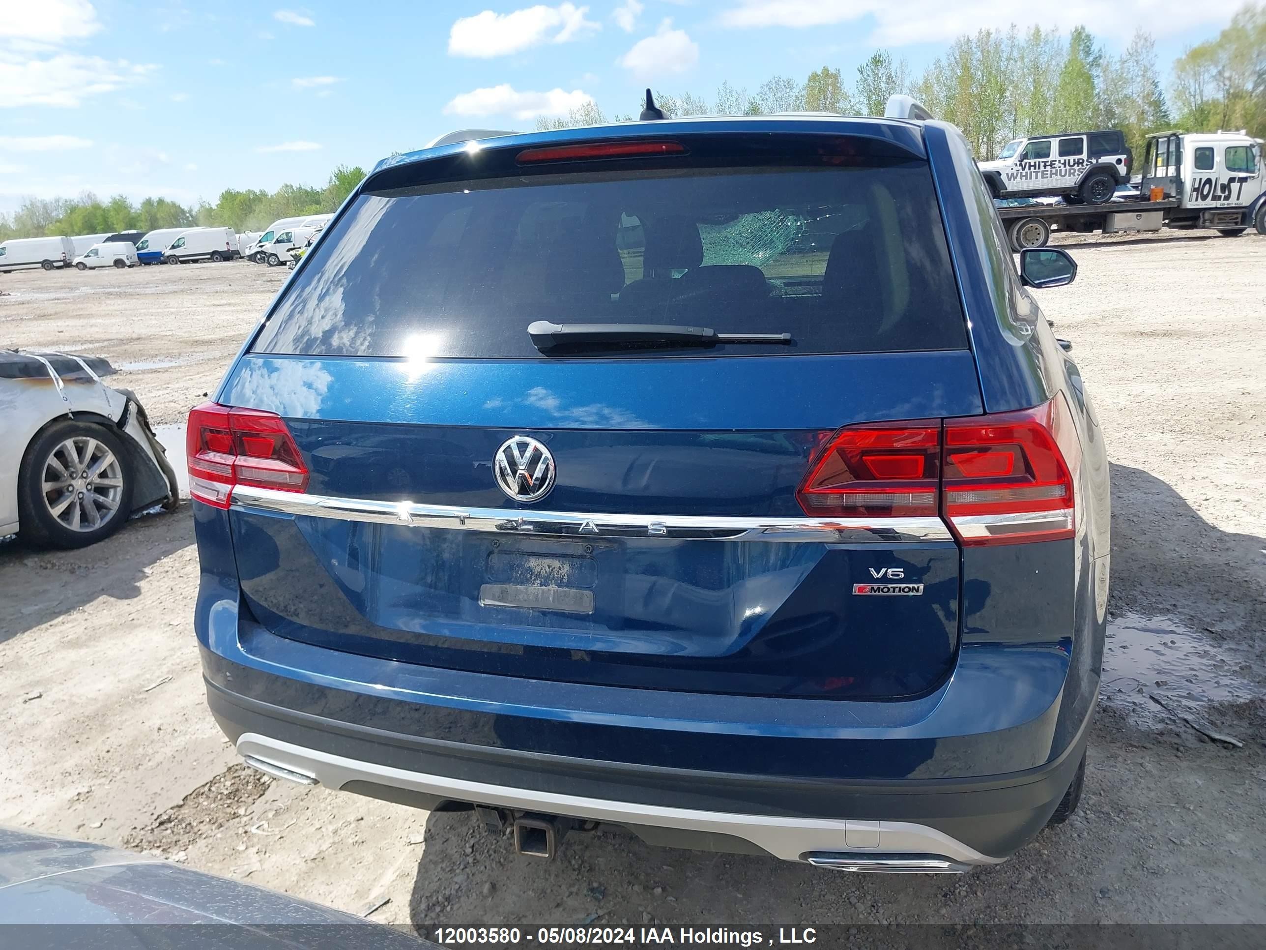 Photo 16 VIN: 1V2LR2CA4JC555177 - VOLKSWAGEN ATLAS 