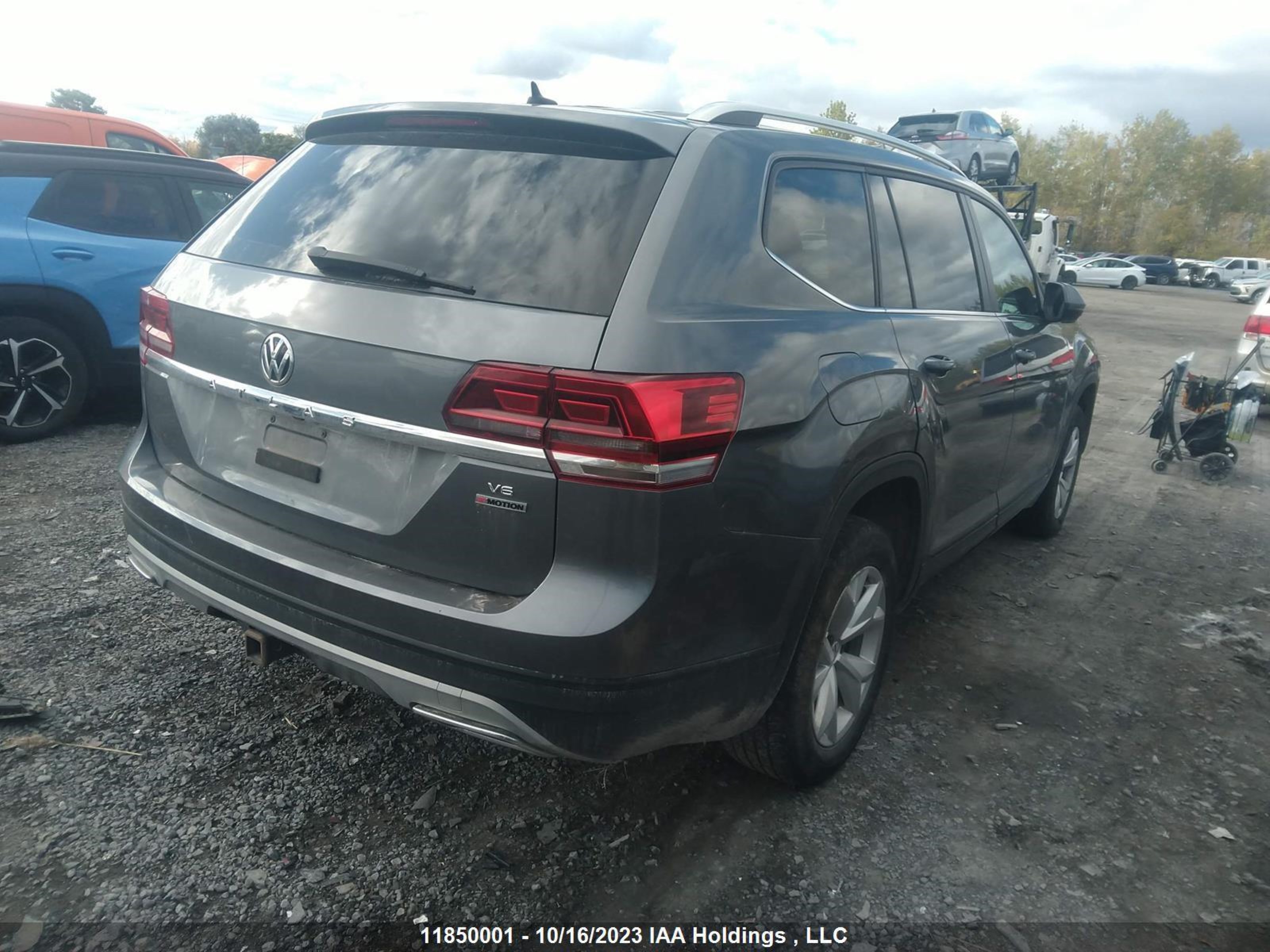 Photo 3 VIN: 1V2LR2CA5JC509700 - VOLKSWAGEN ATLAS 