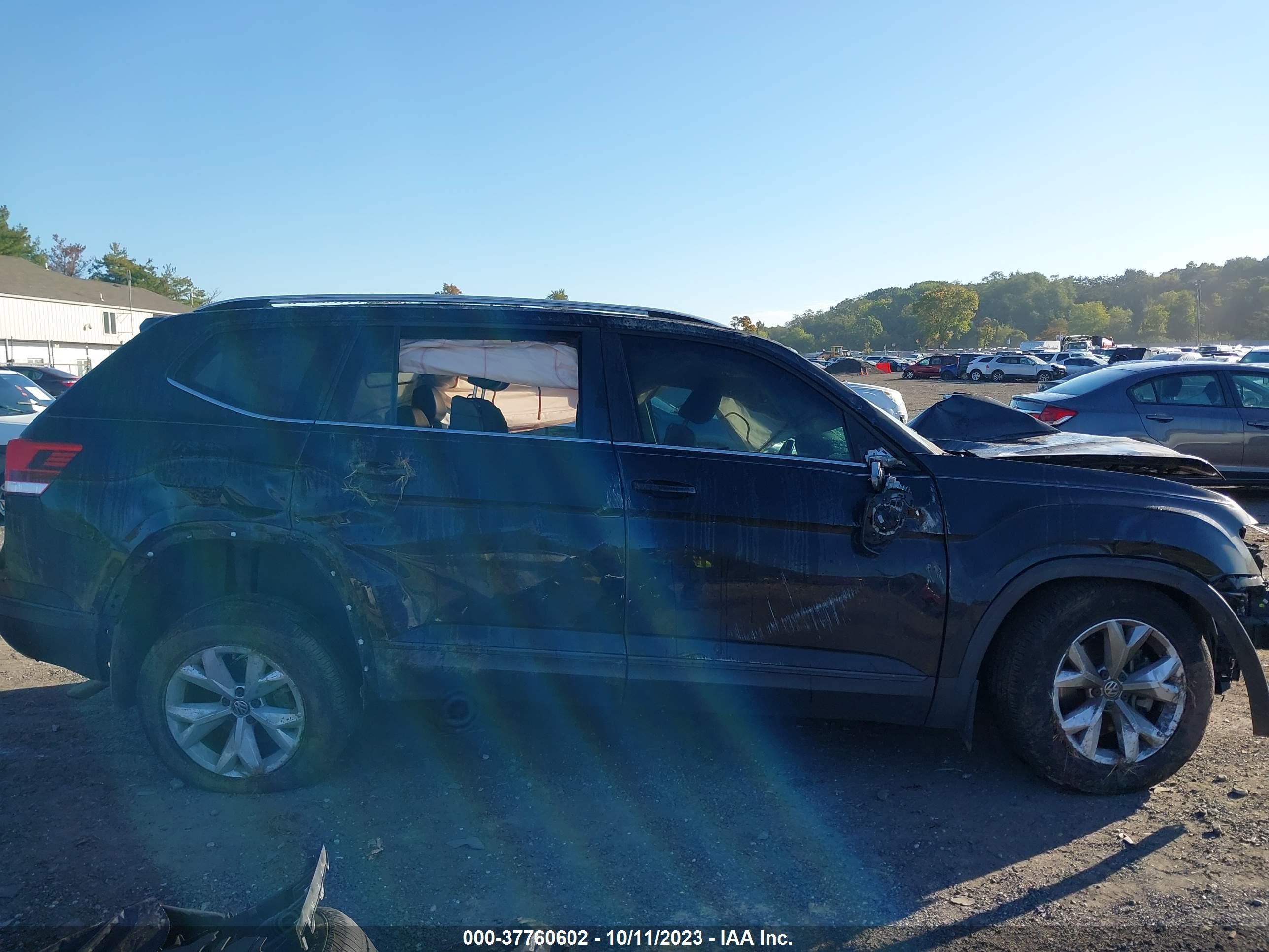 Photo 12 VIN: 1V2LR2CA6JC520737 - VOLKSWAGEN ATLAS 