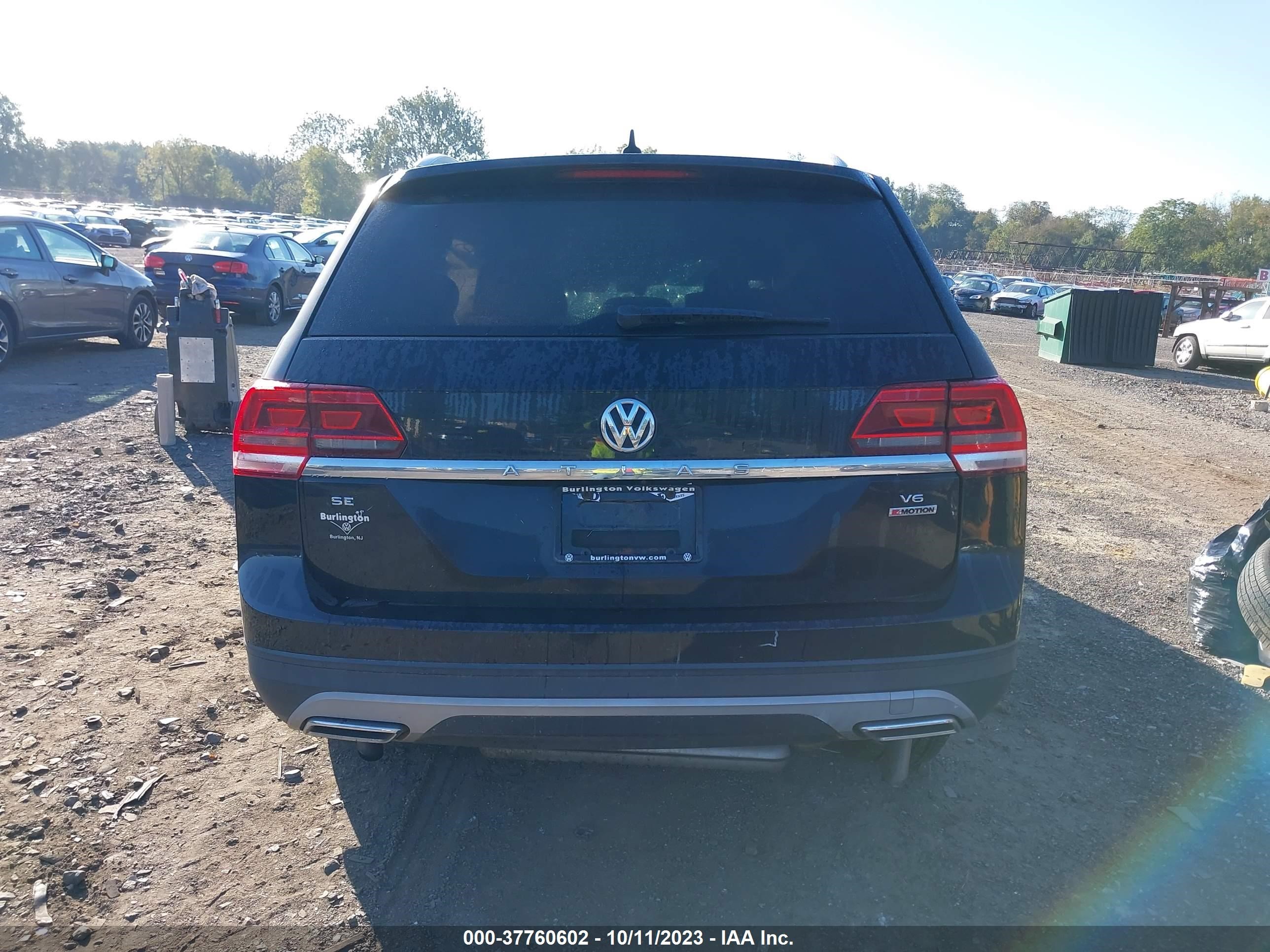 Photo 15 VIN: 1V2LR2CA6JC520737 - VOLKSWAGEN ATLAS 