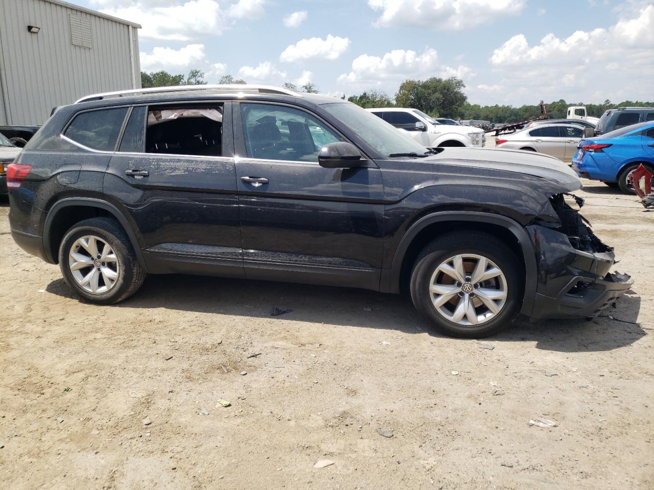 Photo 3 VIN: 1V2LR2CA9KC623491 - VOLKSWAGEN ATLAS 