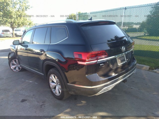 Photo 2 VIN: 1V2MR2CA0JC516753 - VOLKSWAGEN ATLAS 