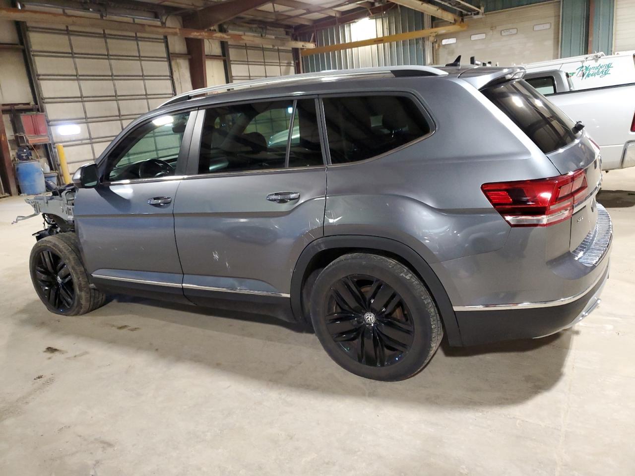 Photo 1 VIN: 1V2MR2CA3JC592368 - VOLKSWAGEN ATLAS 