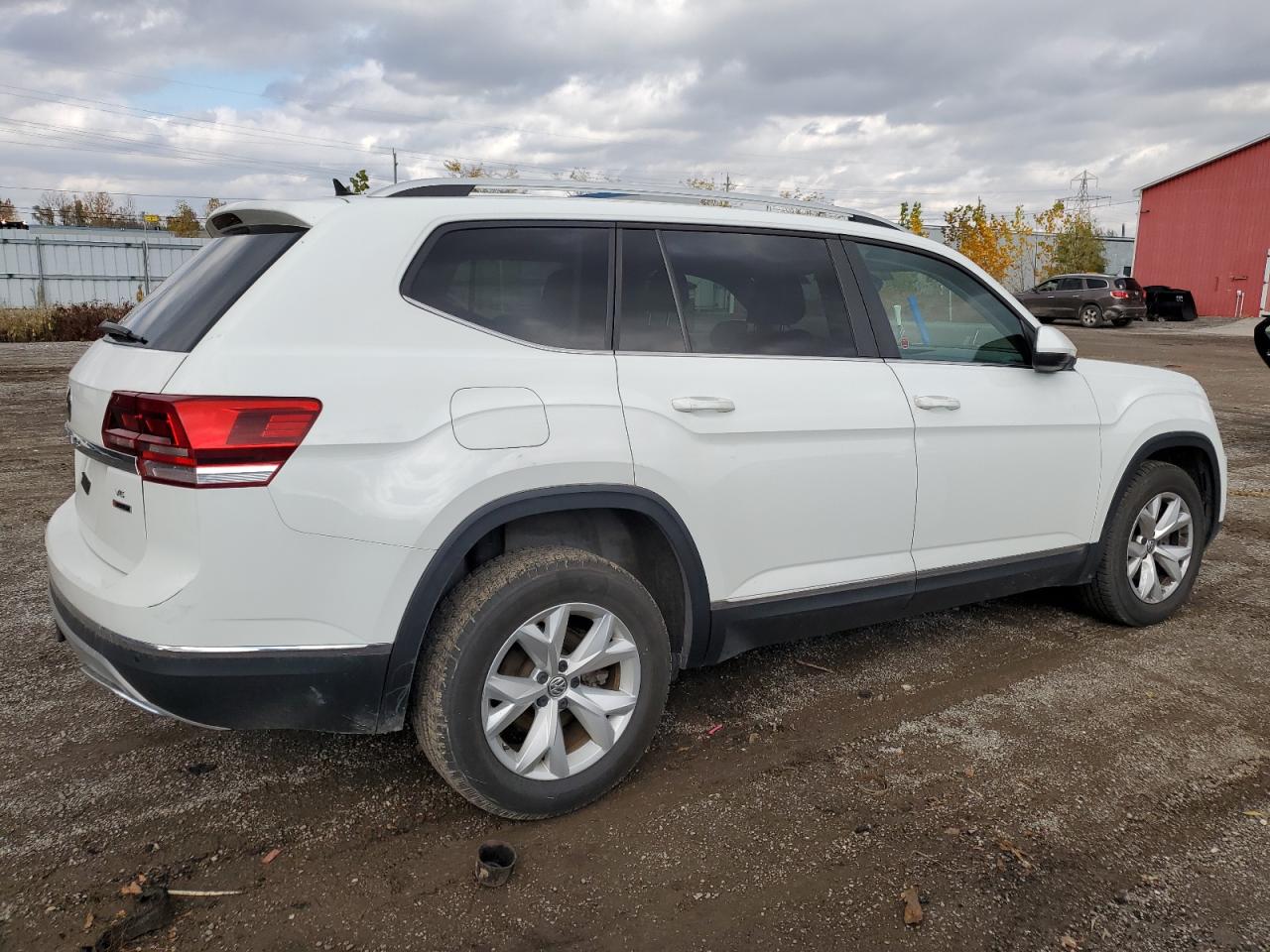 Photo 2 VIN: 1V2MR2CA6KC545689 - VOLKSWAGEN ATLAS 