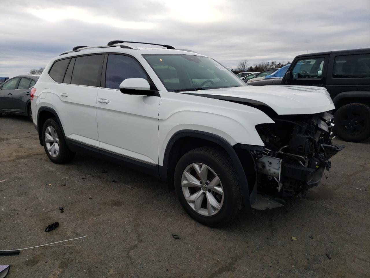 Photo 3 VIN: 1V2MR2CA7JC522243 - VOLKSWAGEN ATLAS 