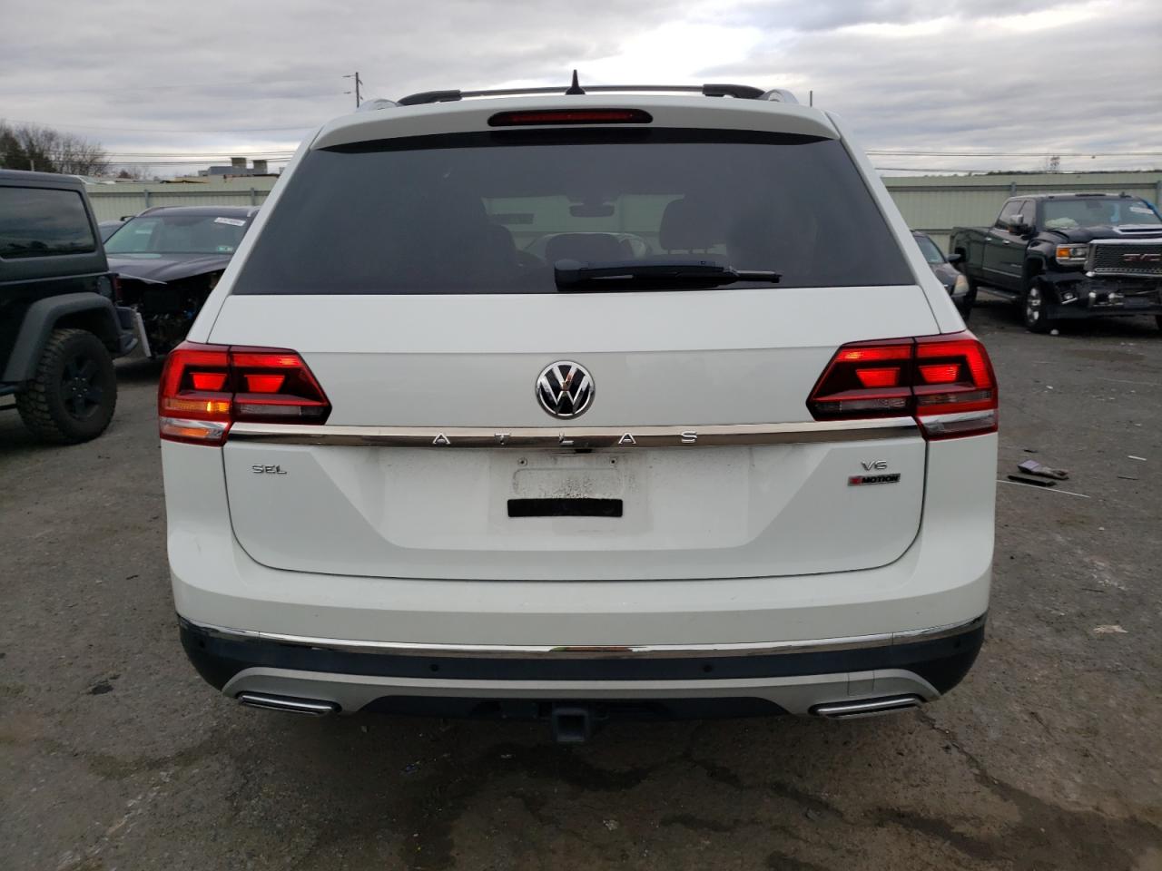 Photo 5 VIN: 1V2MR2CA7JC522243 - VOLKSWAGEN ATLAS 