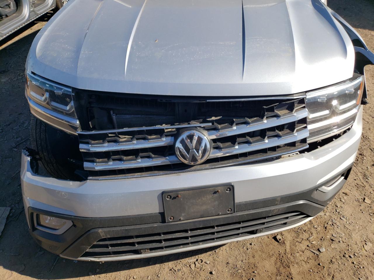 Photo 11 VIN: 1V2MR2CA9JC564008 - VOLKSWAGEN ATLAS 