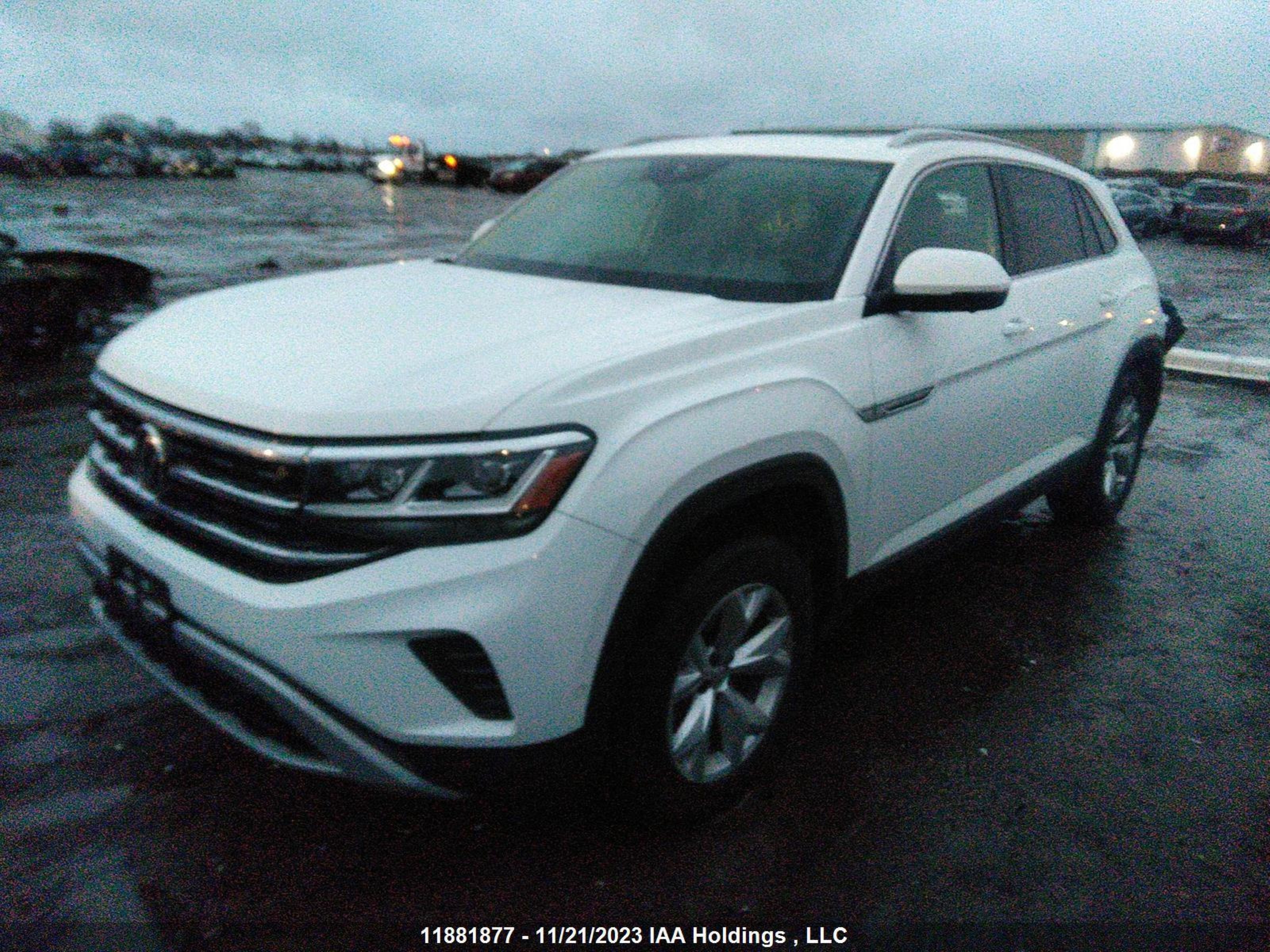 Photo 1 VIN: 1V2NE2CA3LC224355 - VOLKSWAGEN ATLAS CROSS SPORT 