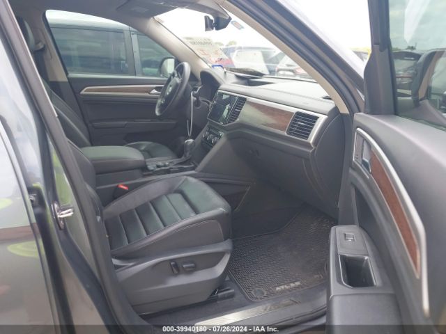 Photo 4 VIN: 1V2NR2CA1JC575637 - VOLKSWAGEN ATLAS 