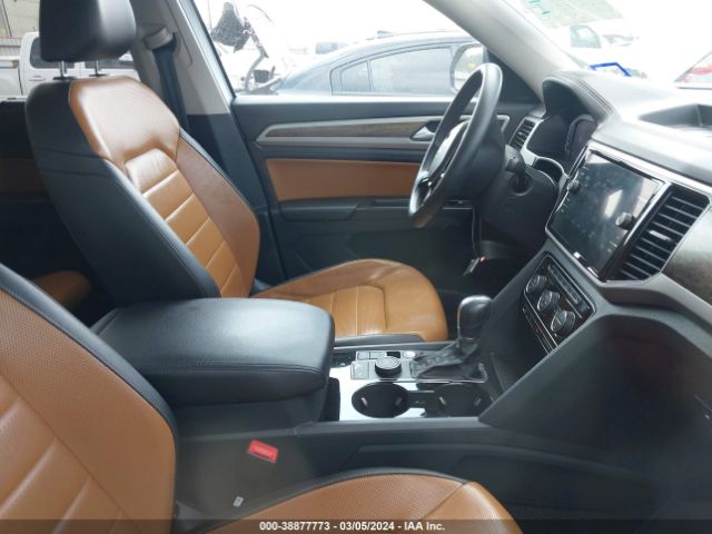 Photo 4 VIN: 1V2NR2CA1KC563800 - VOLKSWAGEN ATLAS 