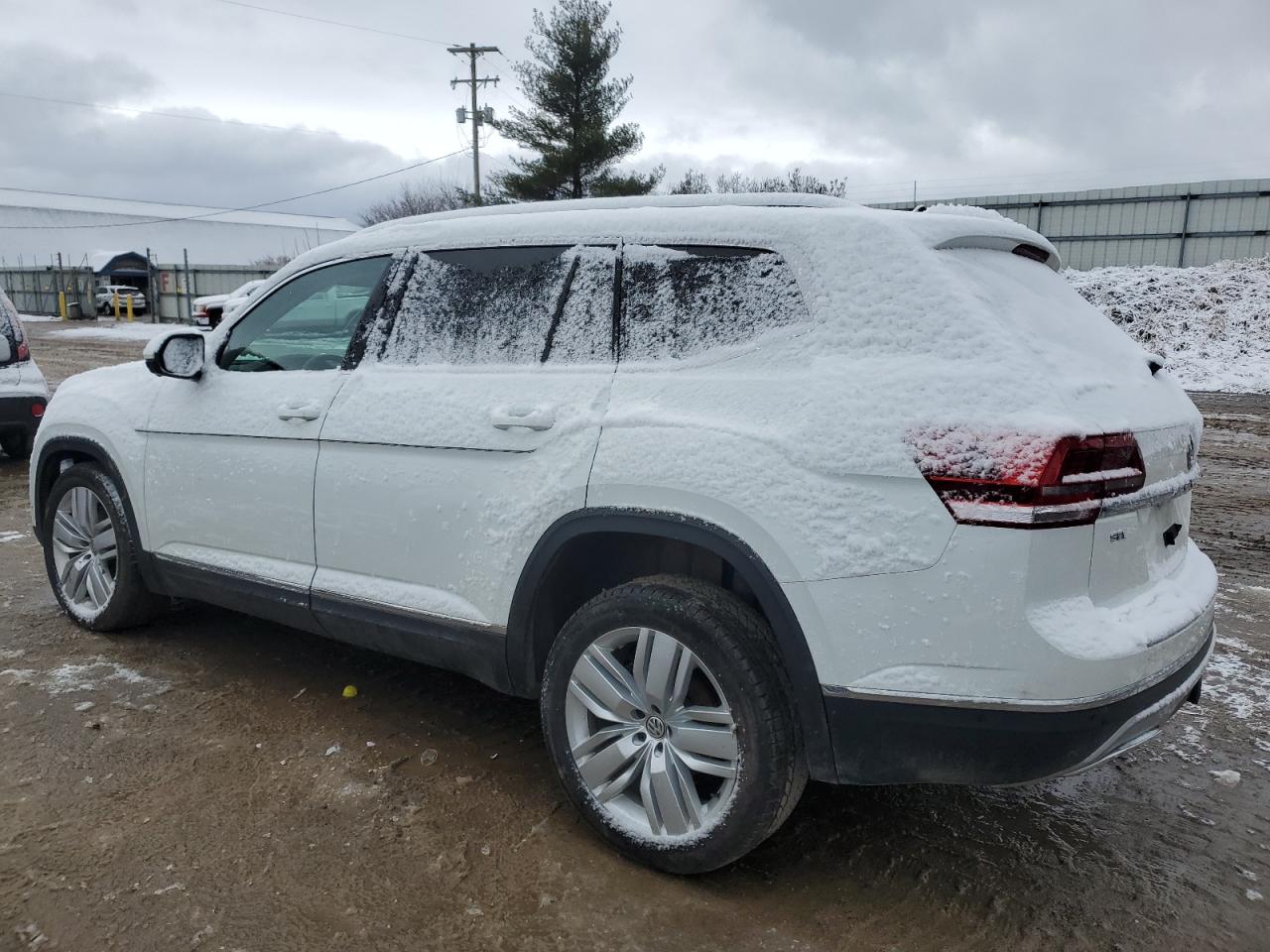 Photo 1 VIN: 1V2NR2CA2KC599401 - VOLKSWAGEN ATLAS 