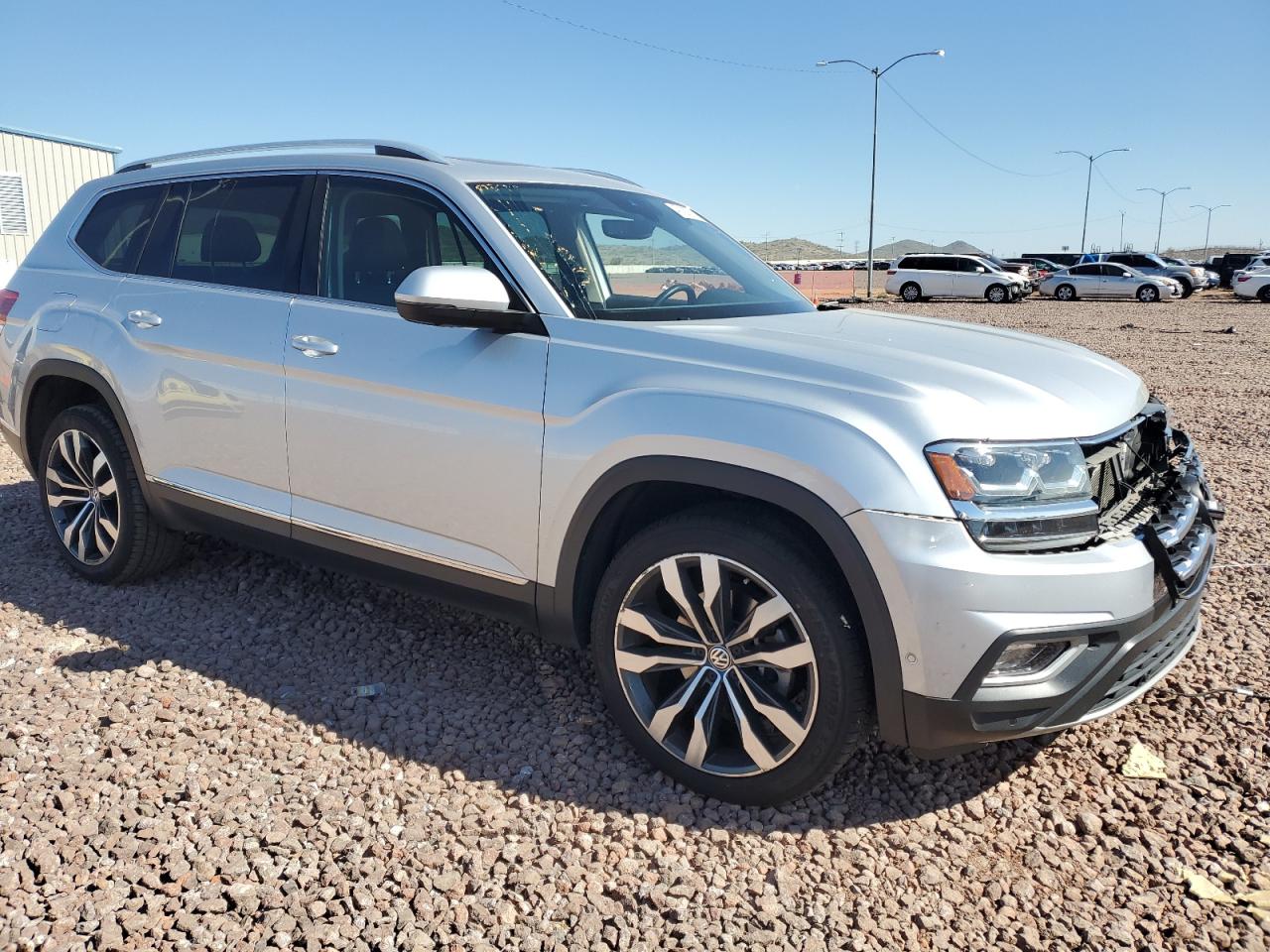 Photo 3 VIN: 1V2NR2CA2KC620196 - VOLKSWAGEN ATLAS 