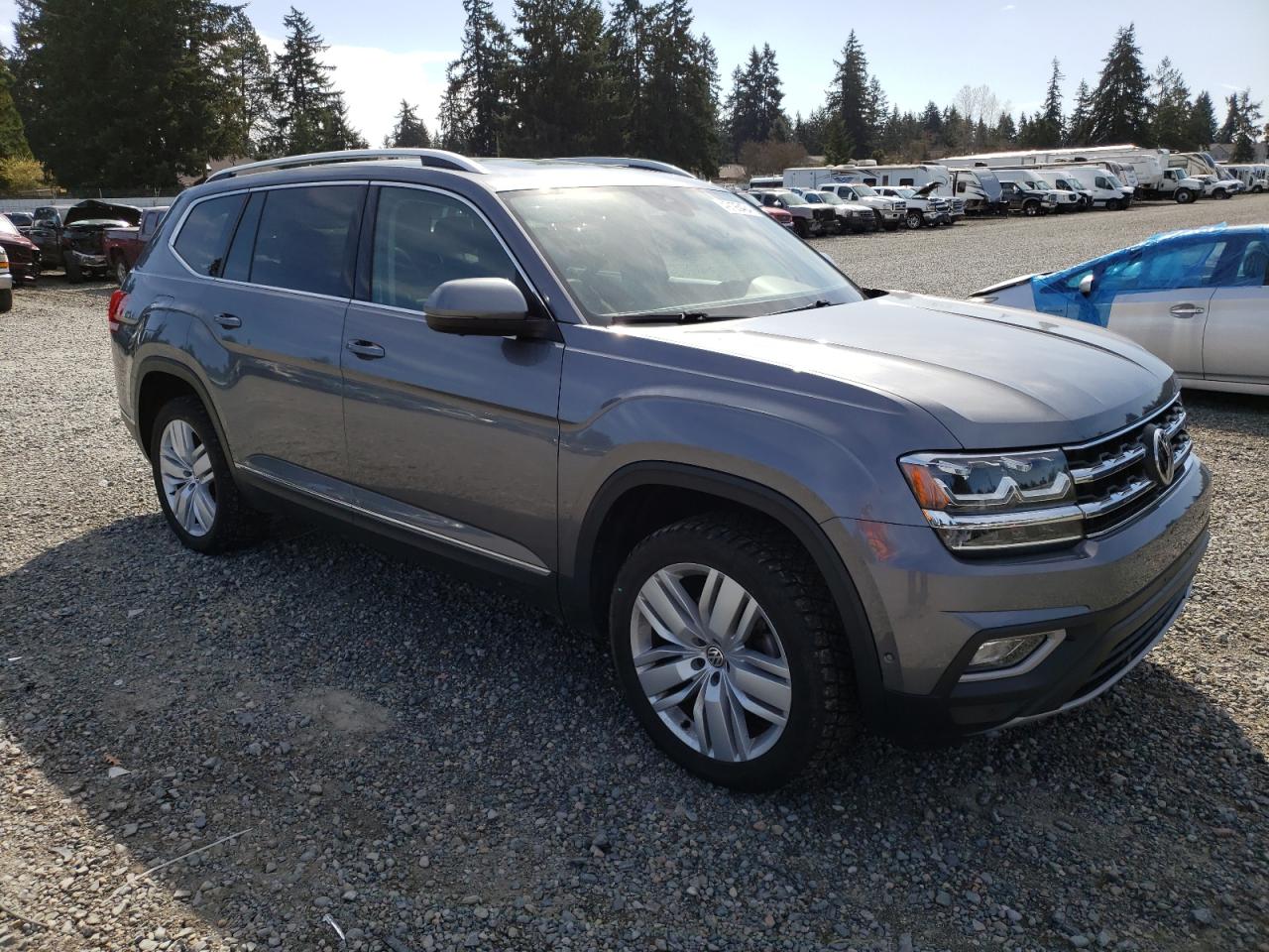 Photo 3 VIN: 1V2NR2CA3JC559777 - VOLKSWAGEN ATLAS 