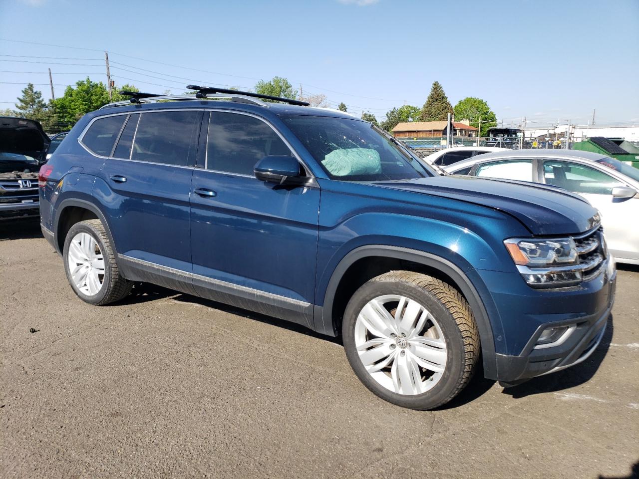 Photo 3 VIN: 1V2NR2CA4JC560212 - VOLKSWAGEN ATLAS 