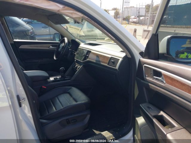 Photo 4 VIN: 1V2NR2CA6JC592112 - VOLKSWAGEN ATLAS 