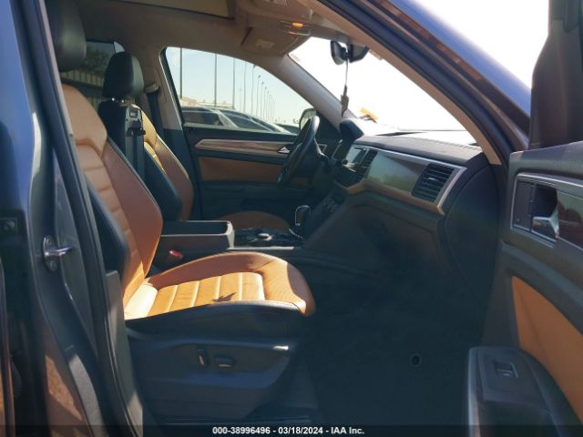 Photo 4 VIN: 1V2NR2CAXJC502928 - VOLKSWAGEN ATLAS 