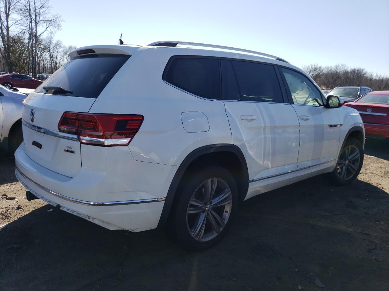 Photo 2 VIN: 1V2PR2CA8JC537248 - VOLKSWAGEN ATLAS 