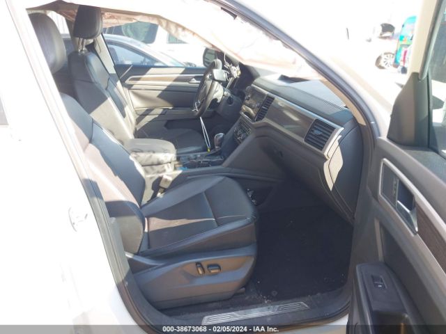 Photo 4 VIN: 1V2RR2CAXJC556795 - VOLKSWAGEN ATLAS 