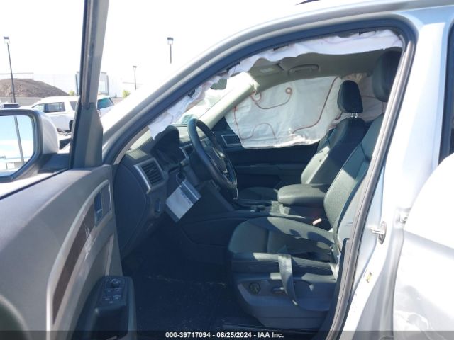 Photo 4 VIN: 1V2UR2CA2KC557595 - VOLKSWAGEN ATLAS 