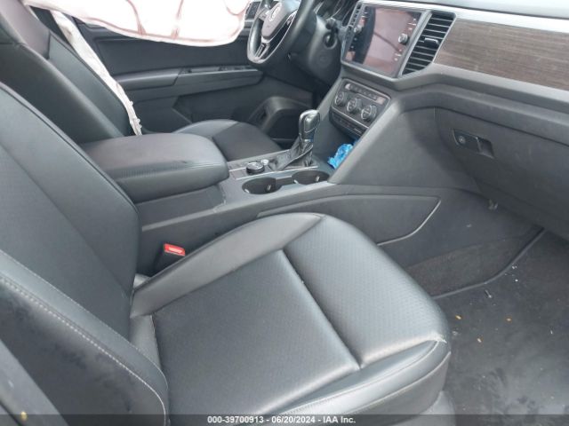 Photo 4 VIN: 1V2UR2CA9KC568223 - VOLKSWAGEN ATLAS 