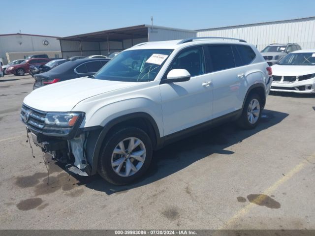 Photo 1 VIN: 1V2WR2CA0KC563582 - VOLKSWAGEN ATLAS 