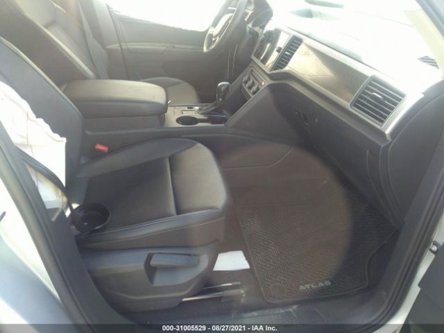 Photo 4 VIN: 1V2WR2CA2KC547240 - VOLKSWAGEN ATLAS 