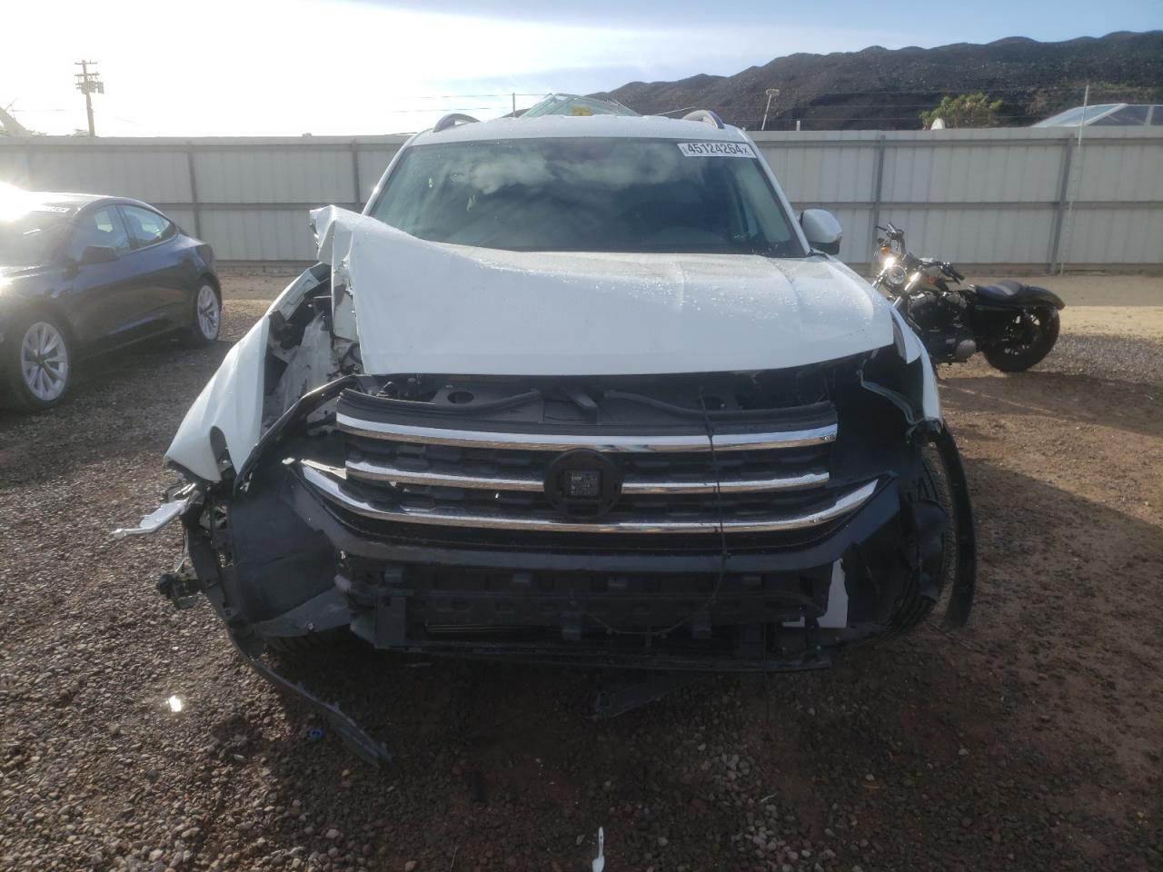 Photo 4 VIN: 1V2WR2CA7MC518884 - VOLKSWAGEN ATLAS 