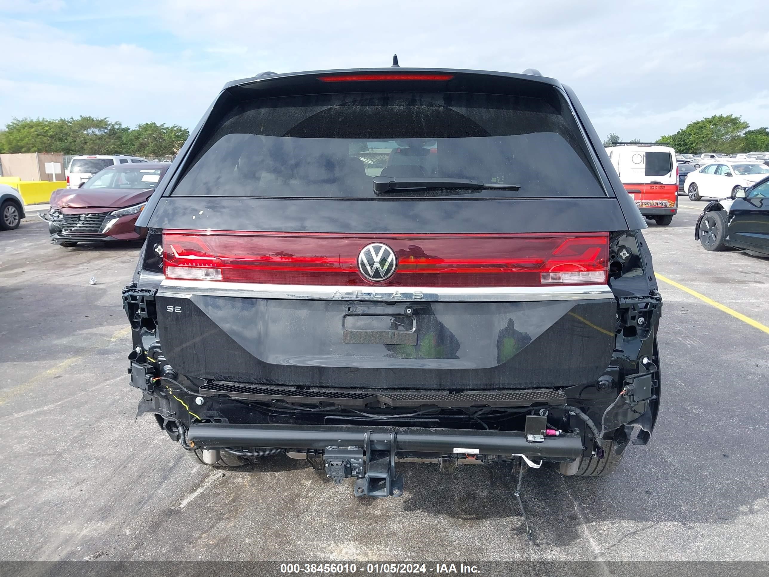 Photo 15 VIN: 1V2WR2CA7RC521453 - VOLKSWAGEN ATLAS 