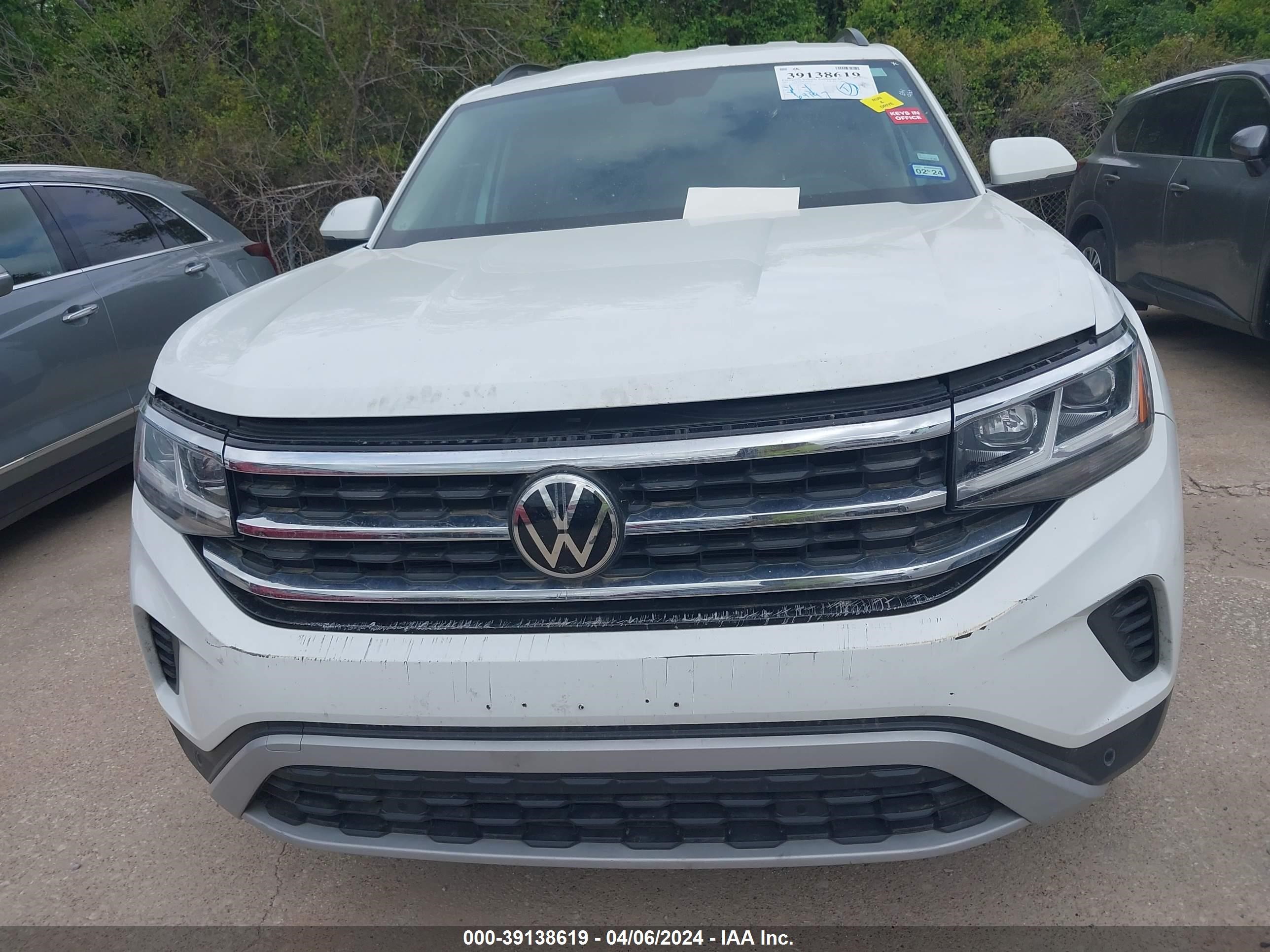 Photo 11 VIN: 1V2WR2CAXMC570347 - VOLKSWAGEN ATLAS 