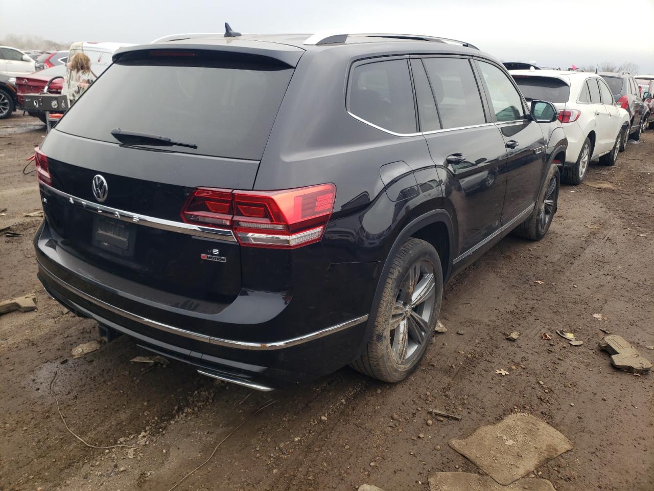 Photo 2 VIN: 1V2XR2CA4KC571074 - VOLKSWAGEN ATLAS 