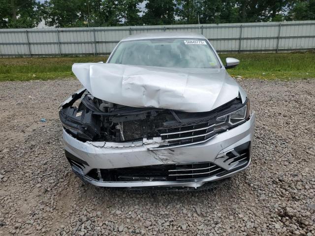 Photo 4 VIN: 1VWAA7A30JC027733 - VOLKSWAGEN PASSAT 