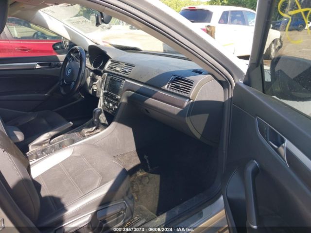 Photo 4 VIN: 1VWAA7A31JC015588 - VOLKSWAGEN PASSAT 